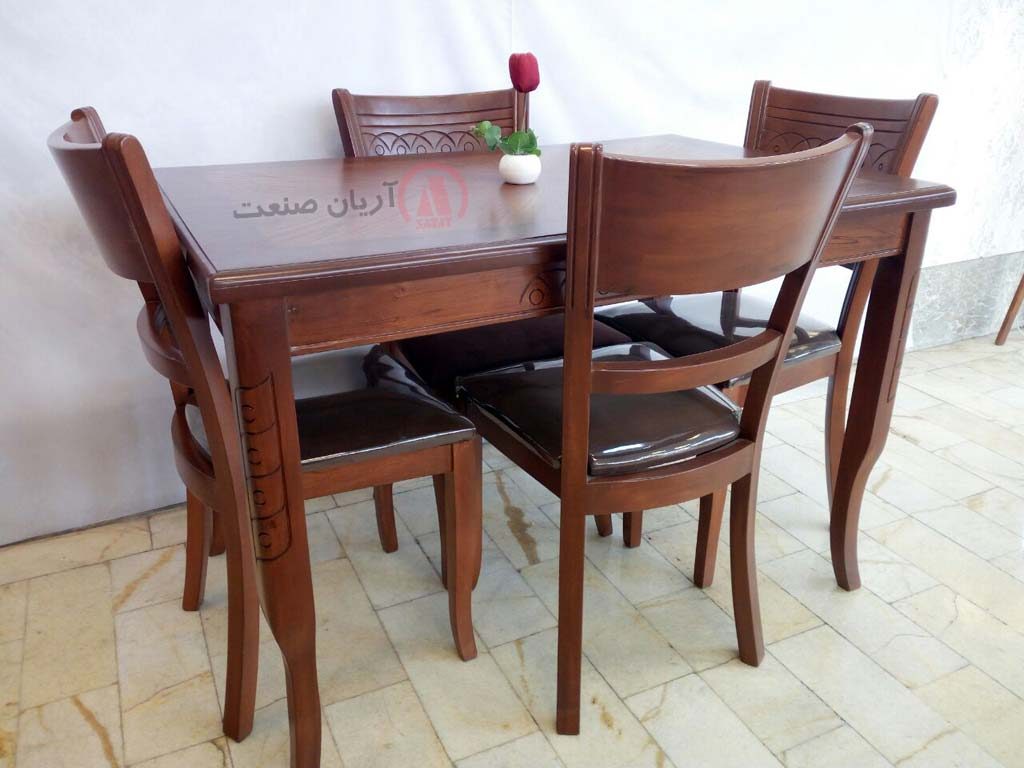 صندلی چوبی خط دار ، میز ناهارخوری چوبی خط دار